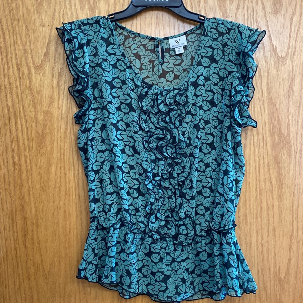 Worthington cute cap sleeve blouse.